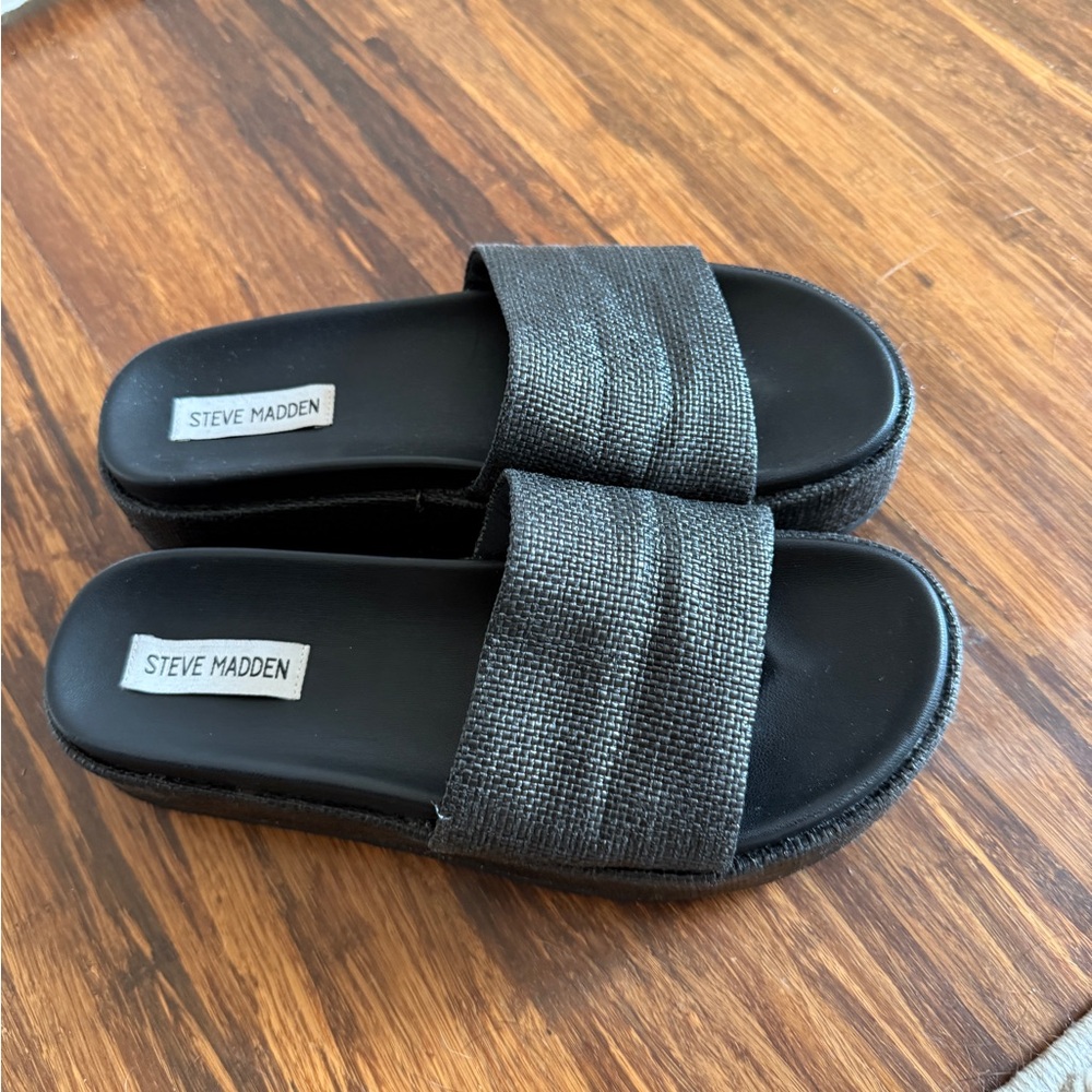 Steve Madden Kasper Black Slide Sandals